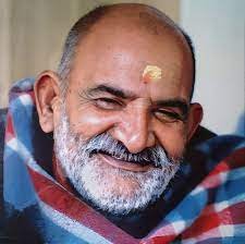 baba
neem karoli baba picture
