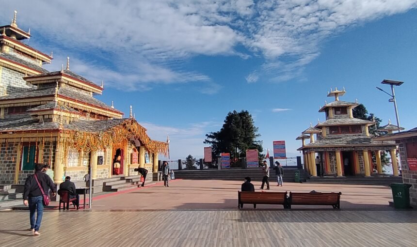 Surkanda devi temple