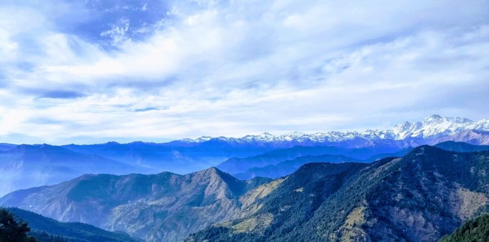 surkanda devi hill top of surkanda devi himalaya view point